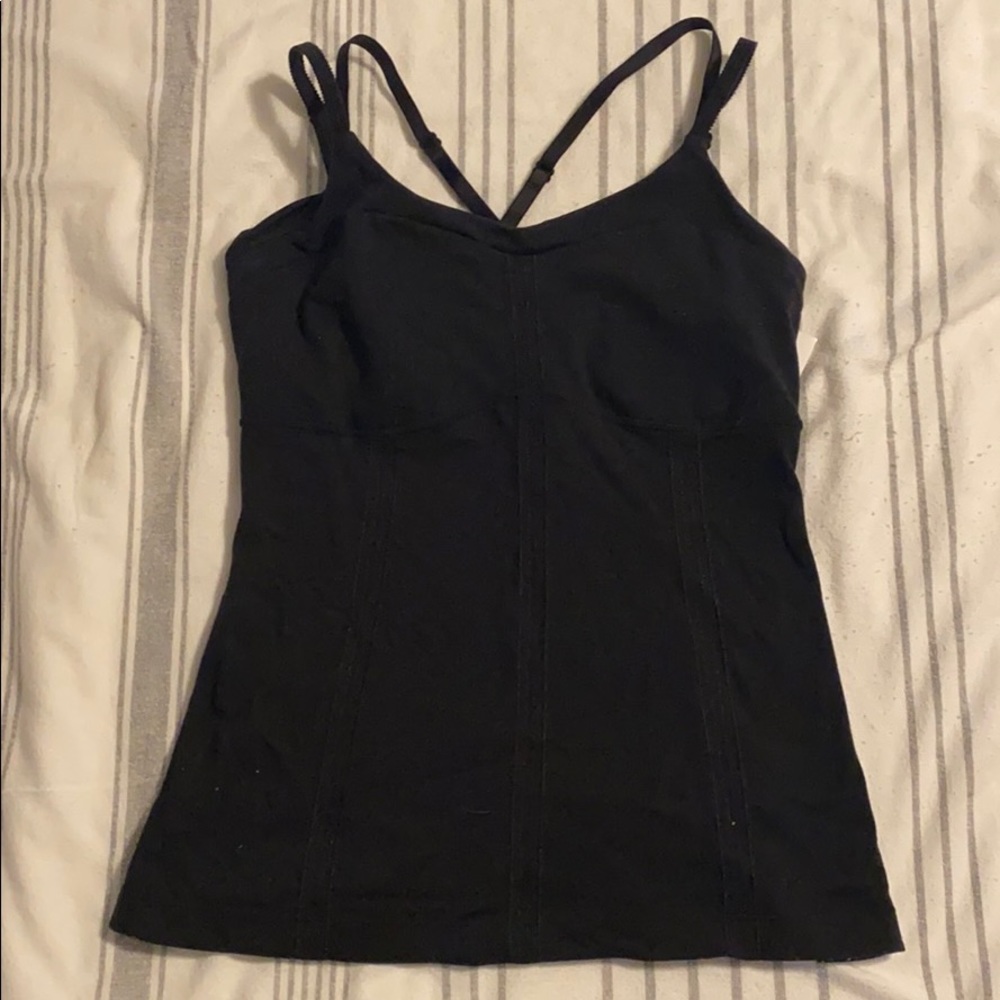 lululemon black workout tank top!